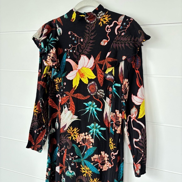 H&M Floral Sheath Dress with Mandarin Collar and Long Flutter Sleeves Size 4 - Picture 11 of 14